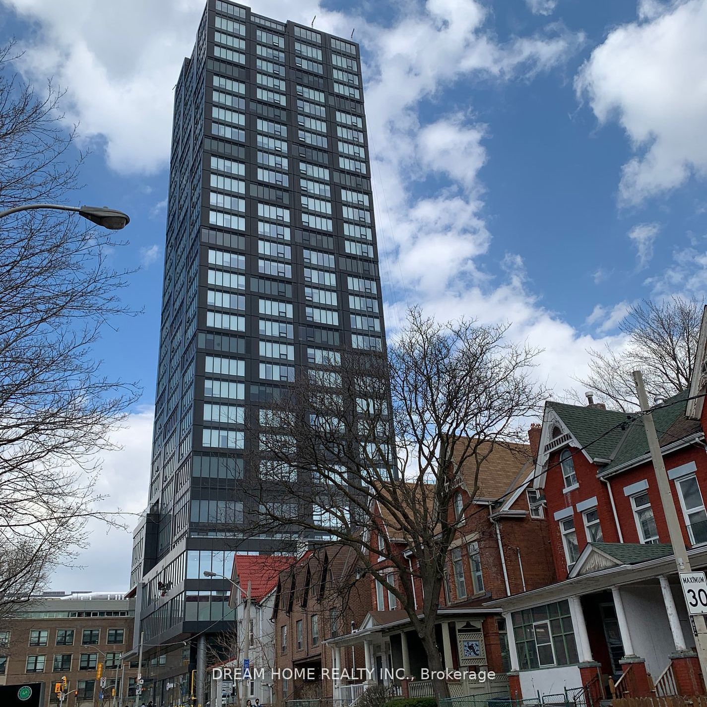 203 College Street 3003, Toronto, On M5t 0c8