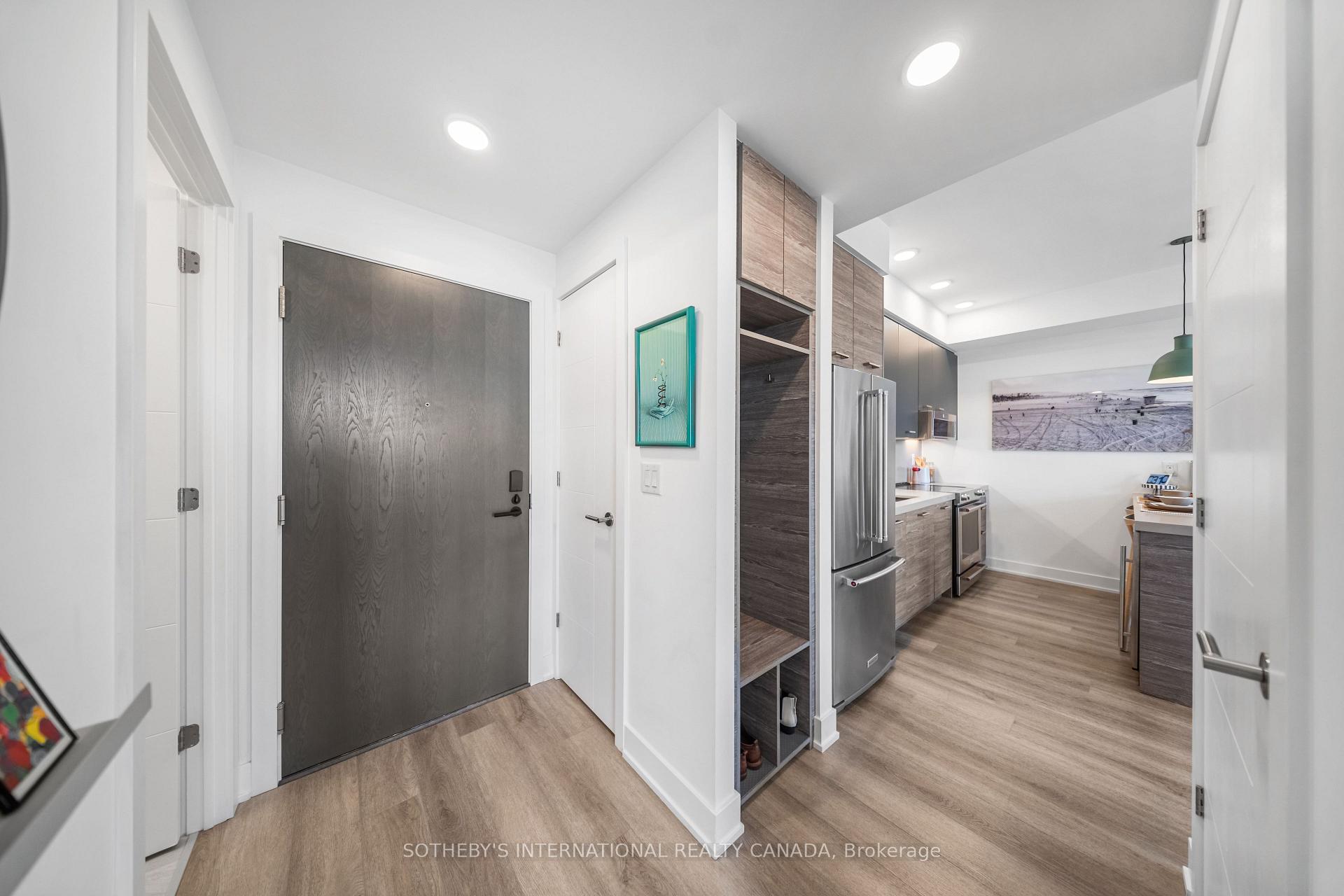 484 Spadina Avenue 807, Toronto, On M5s 0e4