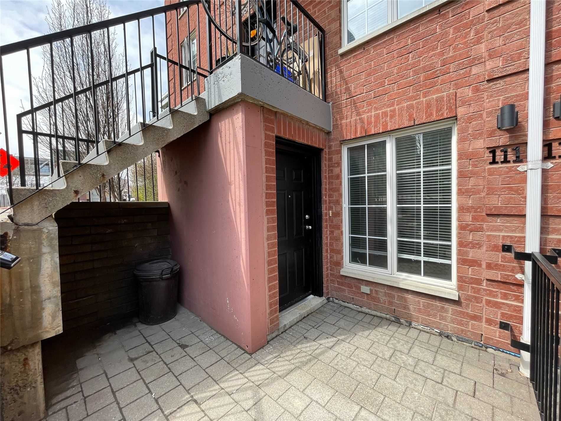 68 Douro Street 111, Toronto, On M6k 3n4
