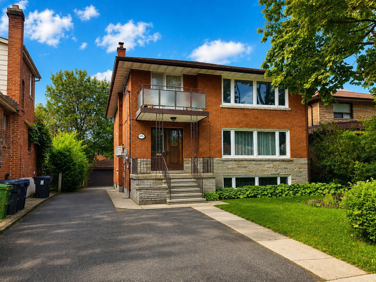 695 Glencairn Avenue Bsmt, Toronto, On M6b 1z8