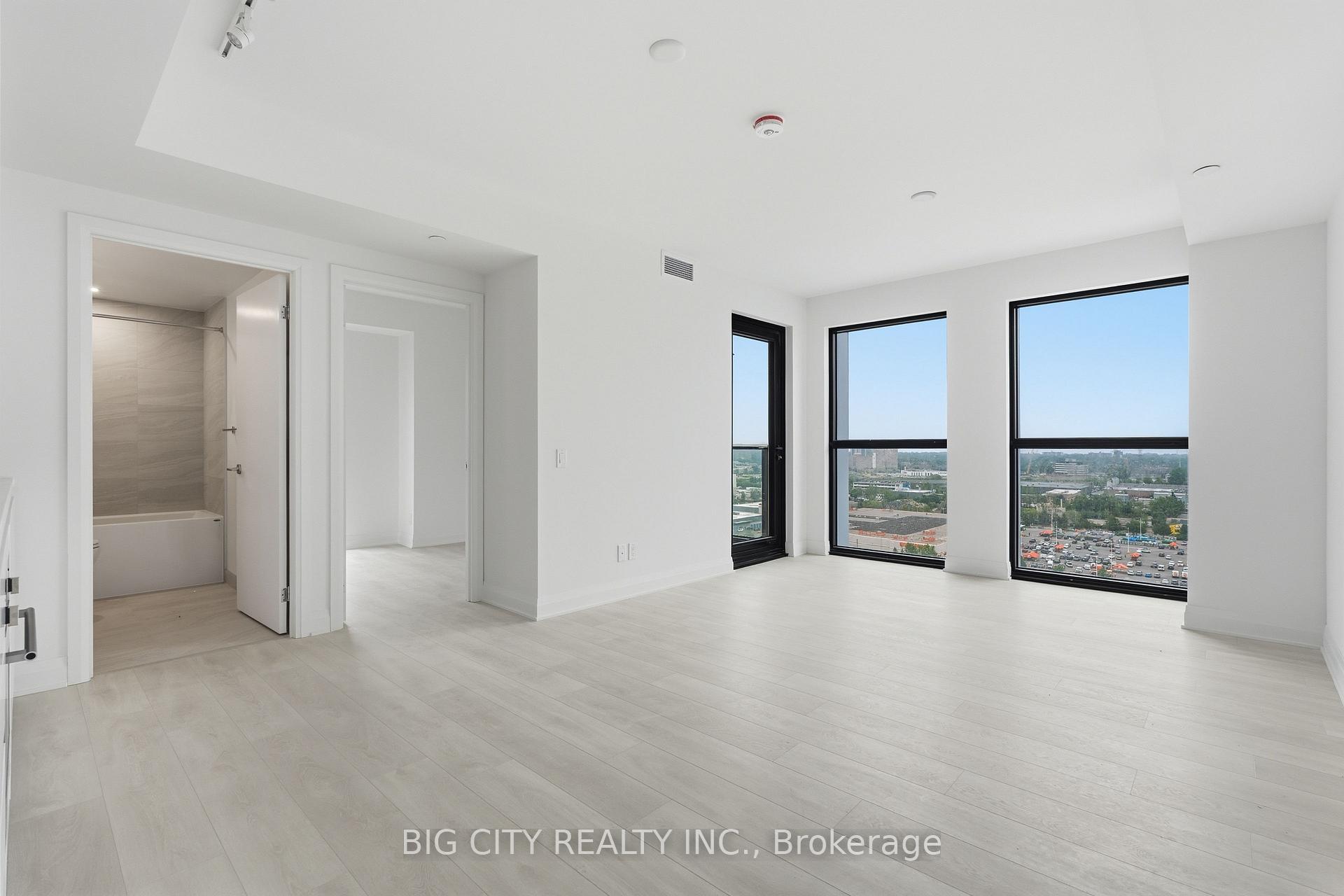 25 Frederick Todd Way 1010, Toronto, On M4g 0c6