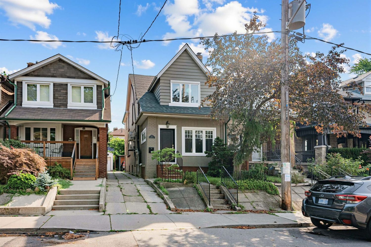 61 Appleton Avenue, Toronto, On M6e 3a4