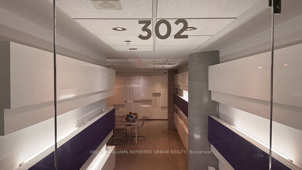 373 King Street W 302, Toronto, On M5v 2g5