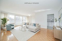 10 Shallmar Boulevard 203, Toronto, On M5n 1j4