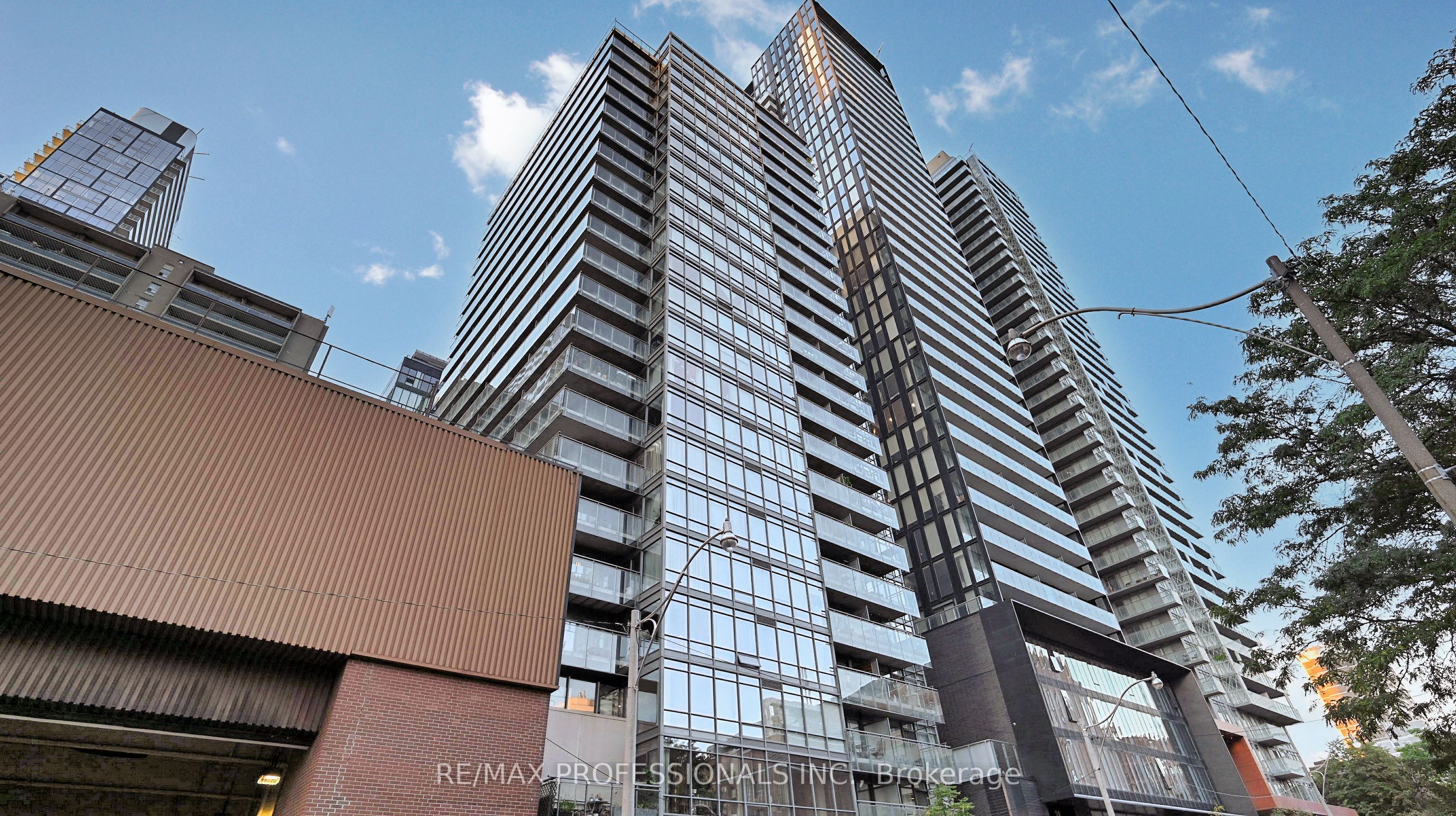 22 Wellesley Street E 2008, Toronto, On M4y 1g3