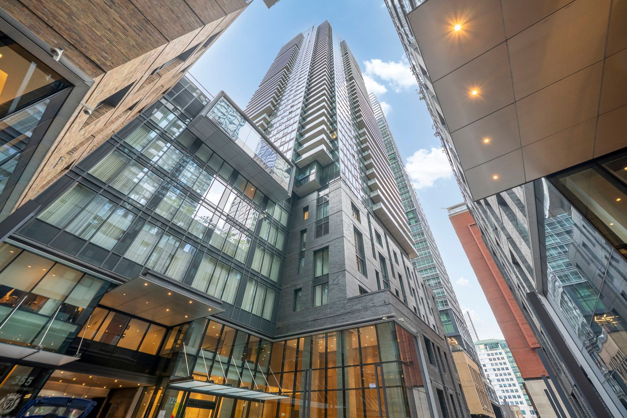 125 Blue Jays Way 3208, Toronto, On M5v 0n5