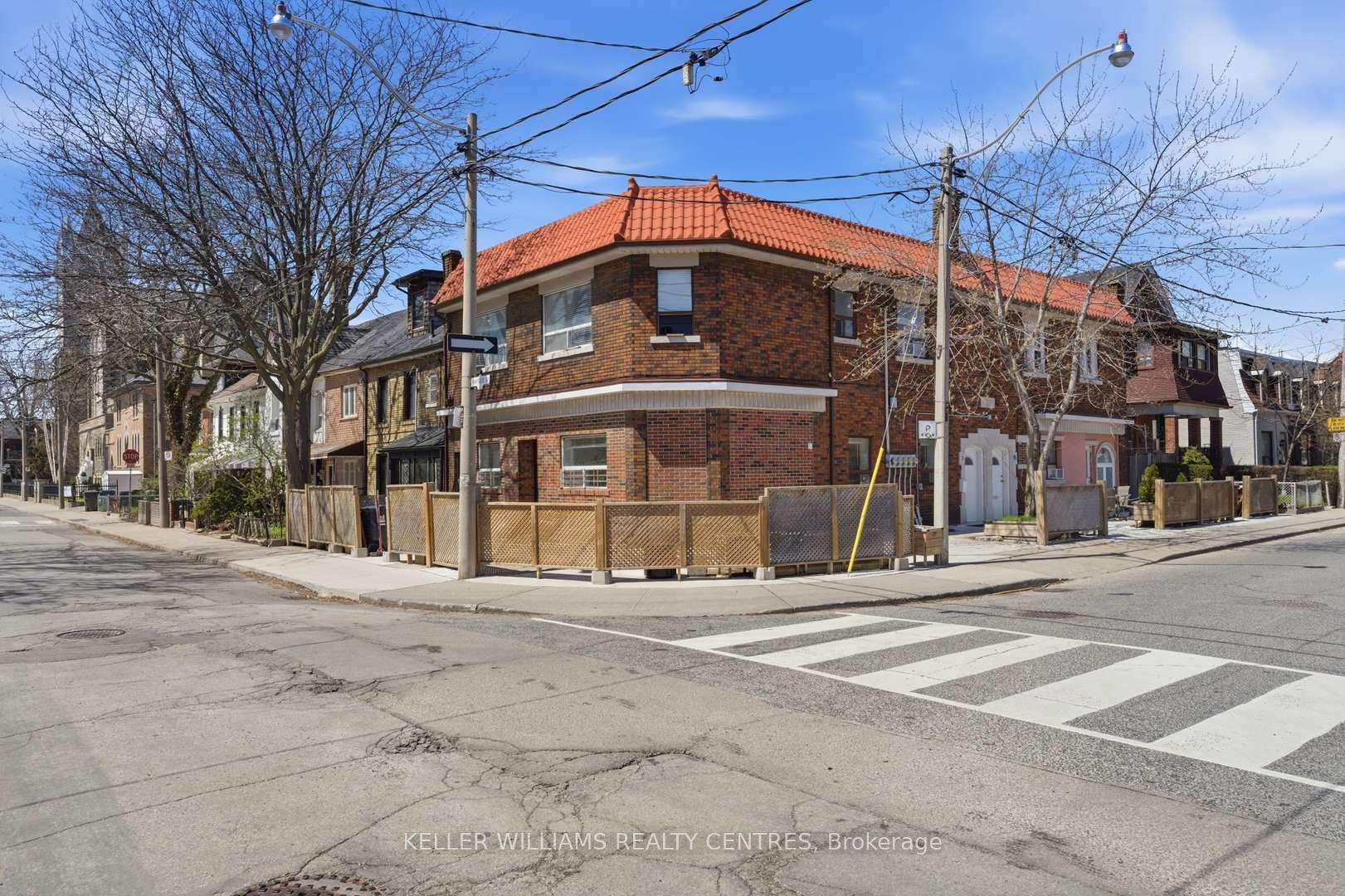 42 Mansfield Avenue, Toronto, On M6j 2b2