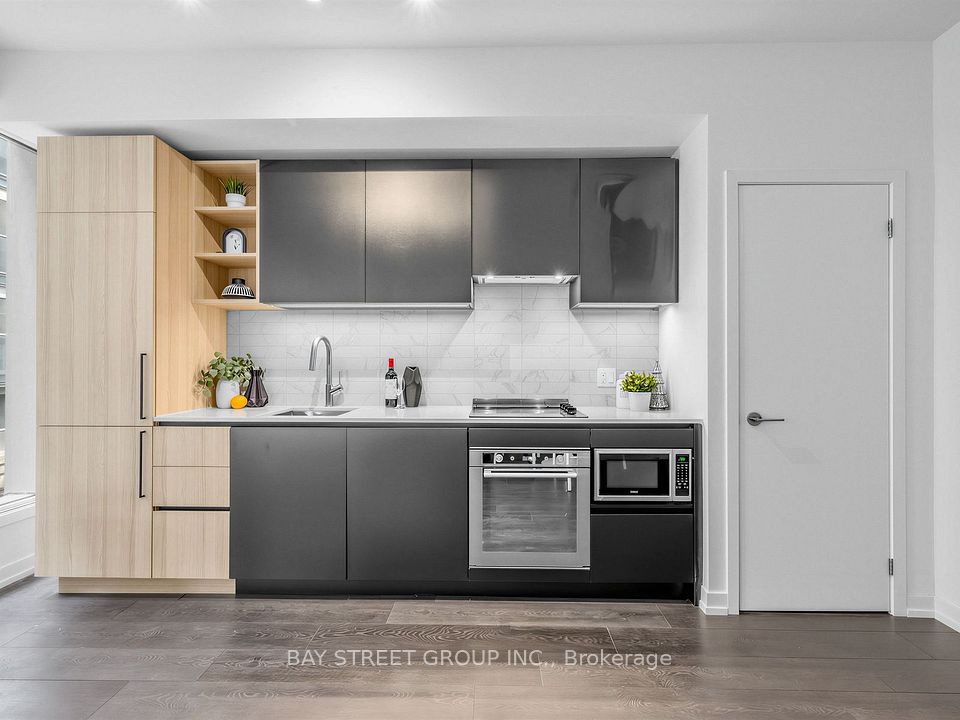 55 Mercer Street 318, Toronto, On M5v 0w4