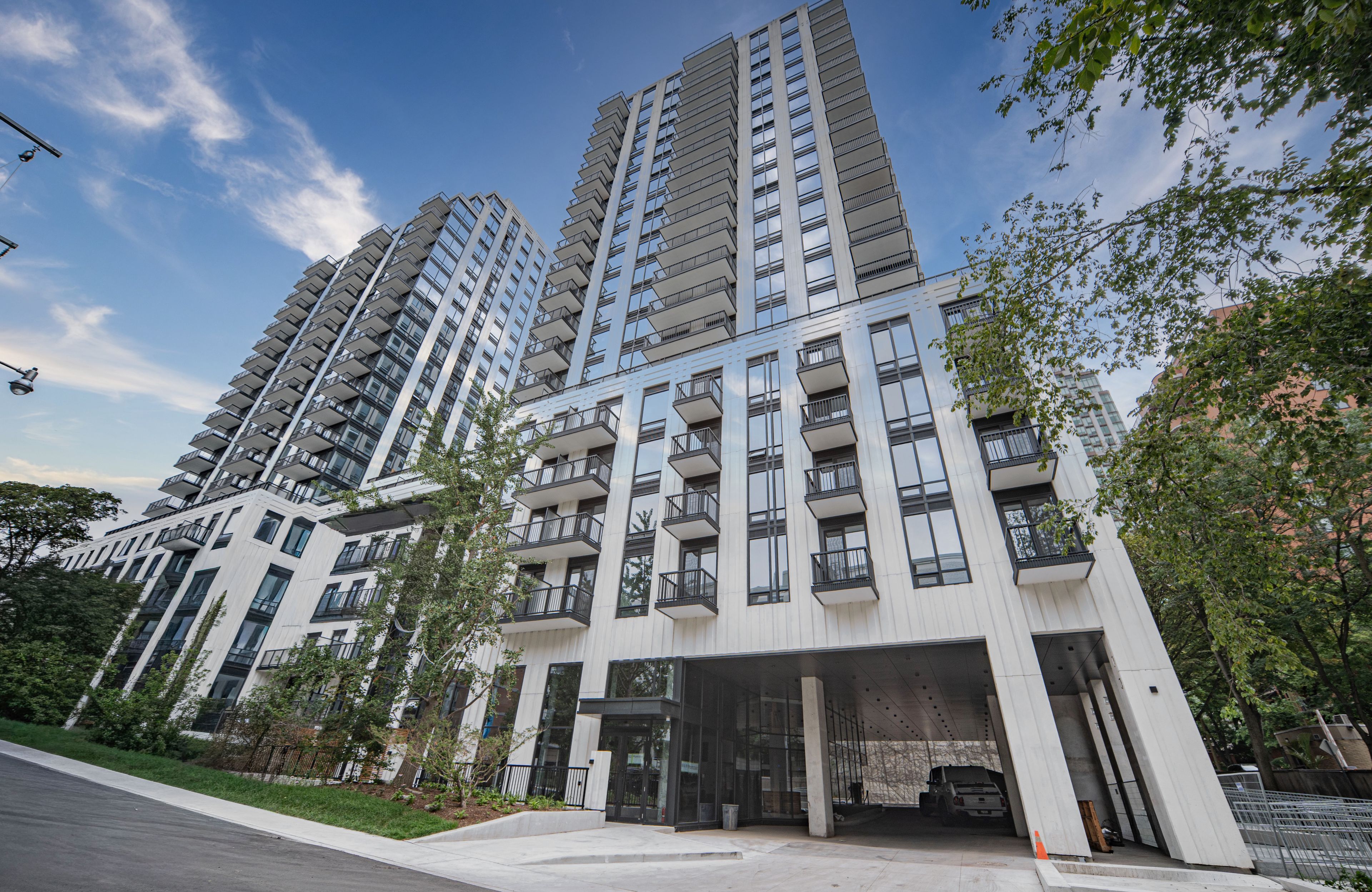 91 Montclair Avenue 702, Toronto, On M5p 0b1