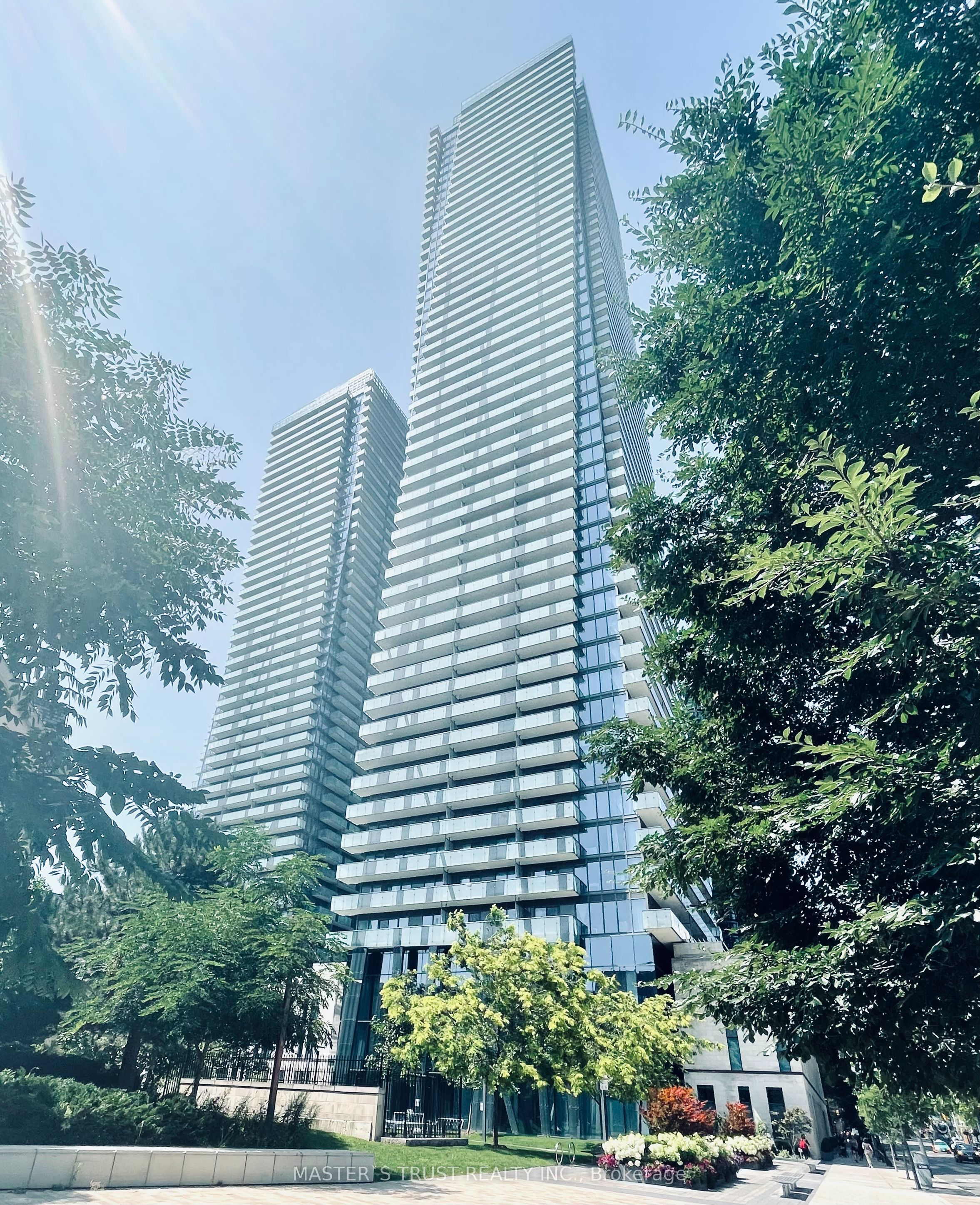 1080 Bay Street 1109, Toronto, On M5s 0a6