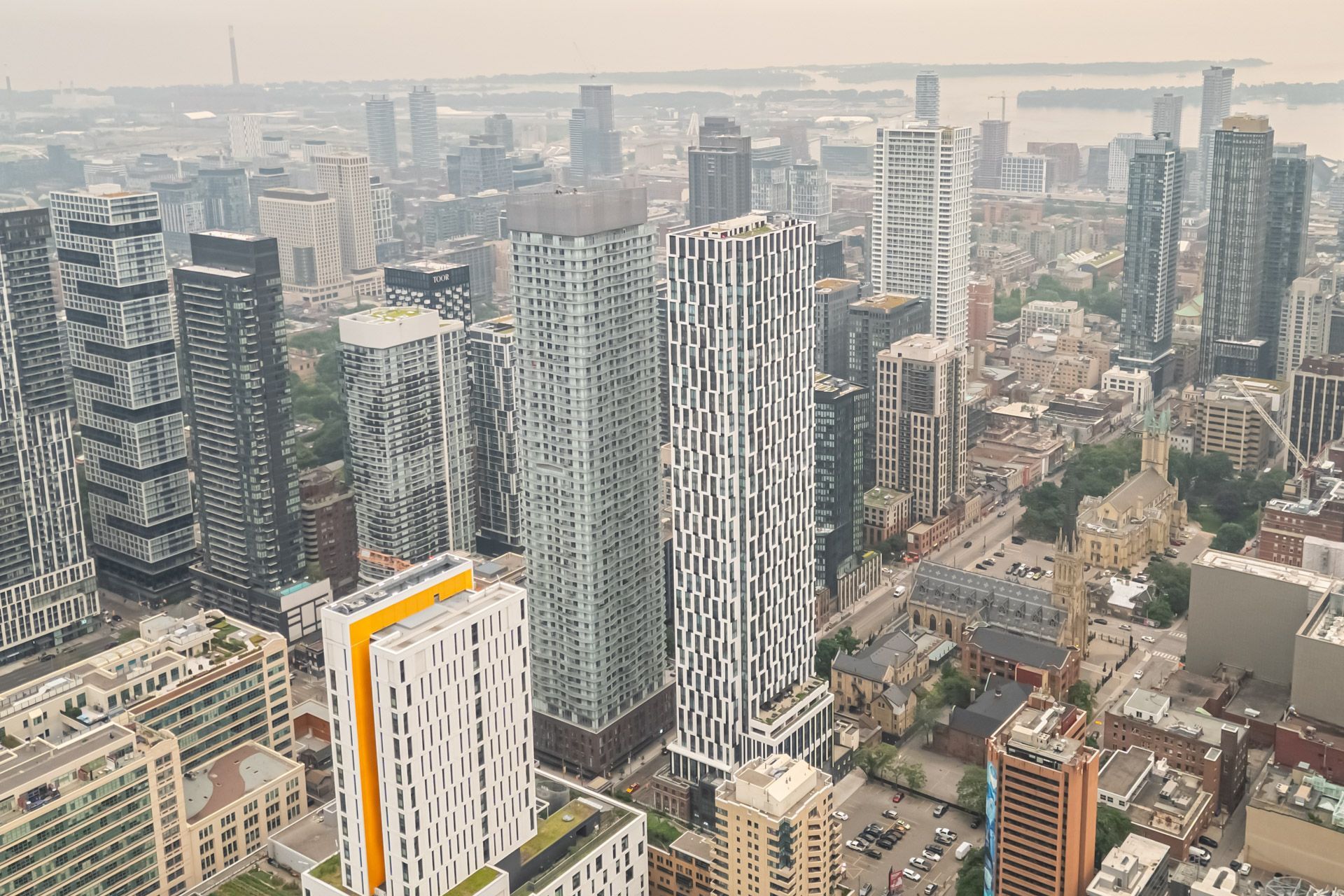 252 Church Street 1805, Toronto, On M5b 0e6