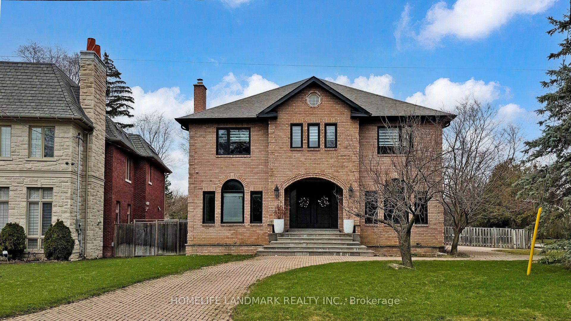 20 Blaine Drive, Toronto, On M3b 2g4