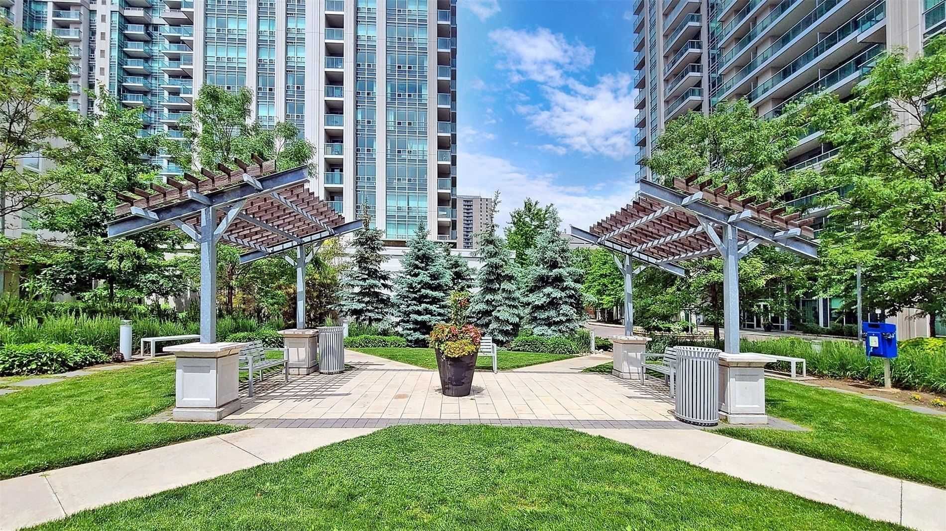 17 Anndale Drive 1612, Toronto, On M2n 2w7