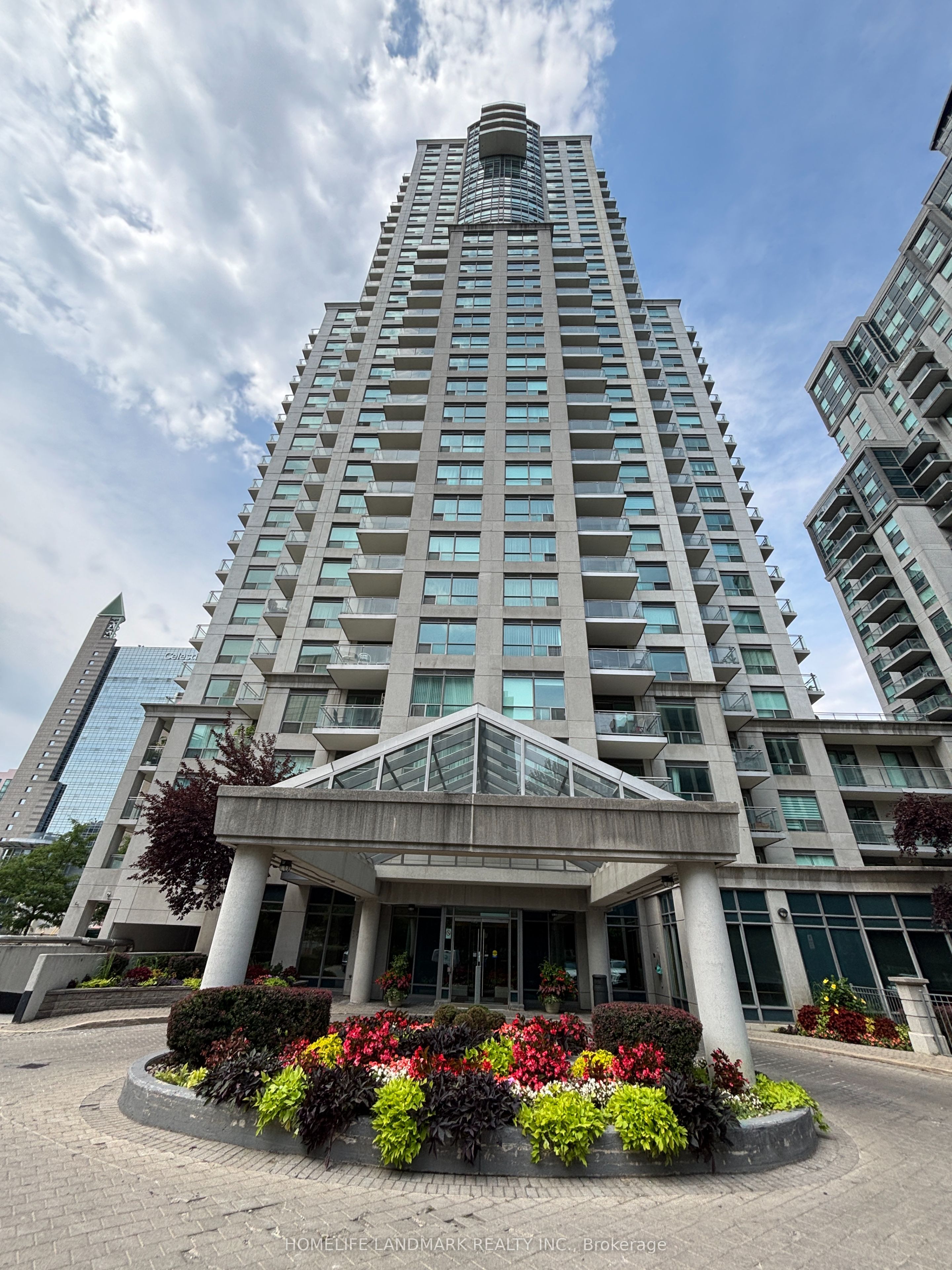 21 Hillcrest Avenue 902, Toronto, On M2n 3n4