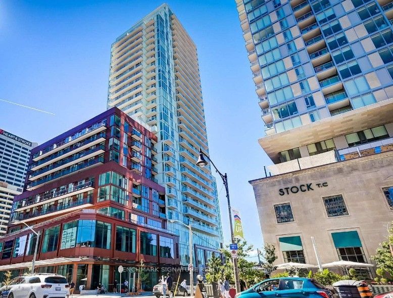 33 Helendale Avenue 1505, Toronto, On M4r 0a4