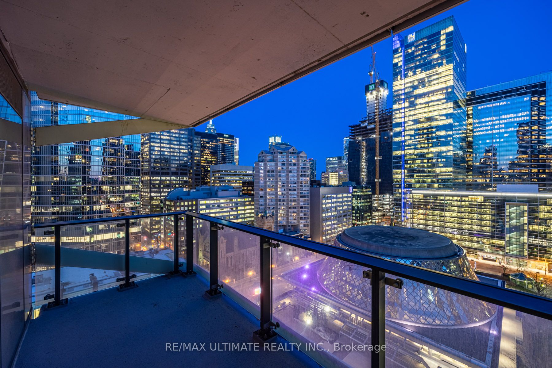 224 King Street W 1504, Toronto, On M5h 0a6