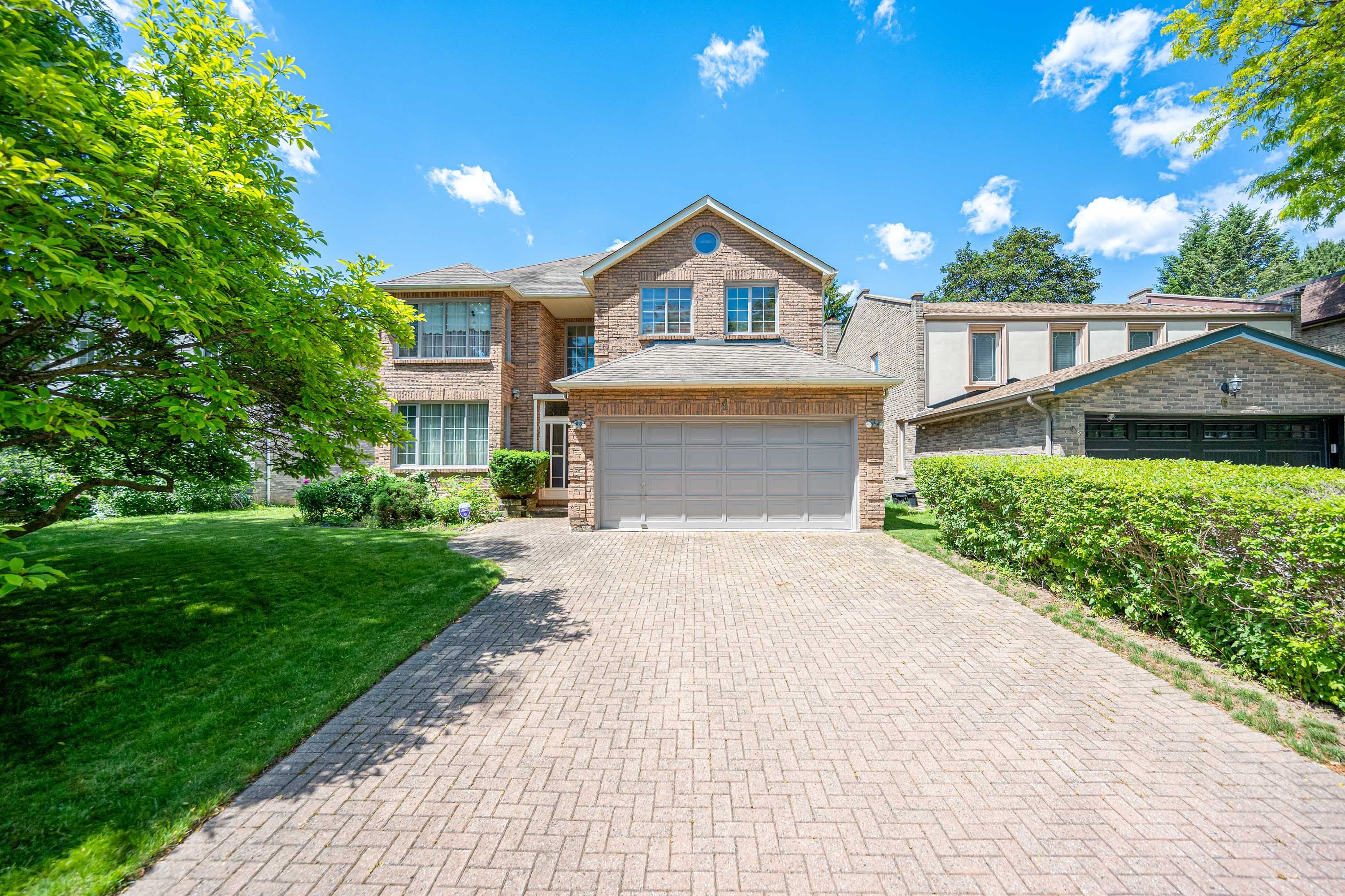 4 Tarbert Road, Toronto, On M2m 2y2