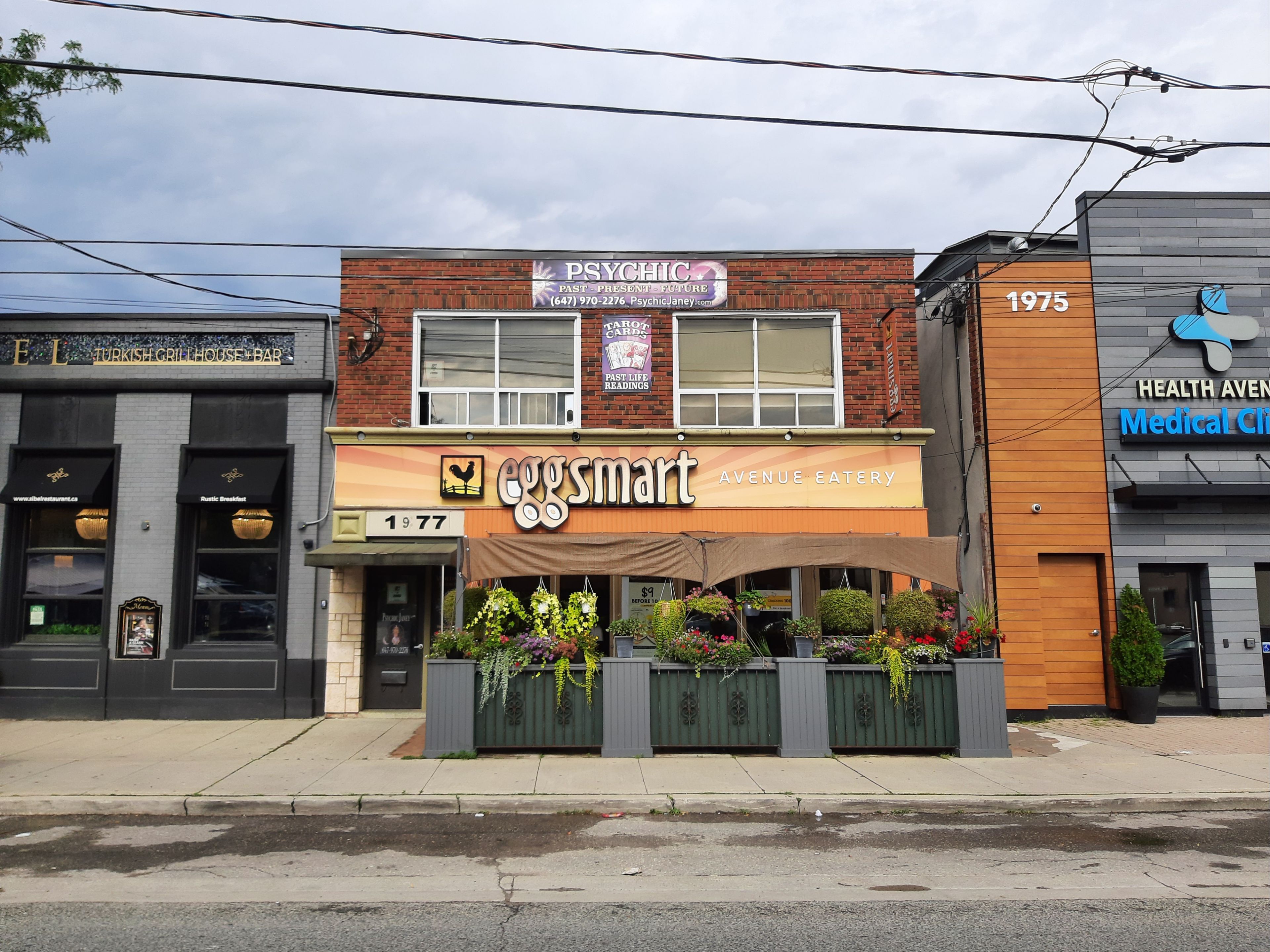1977 Avenue Road 204, Toronto, On M5m 4a3