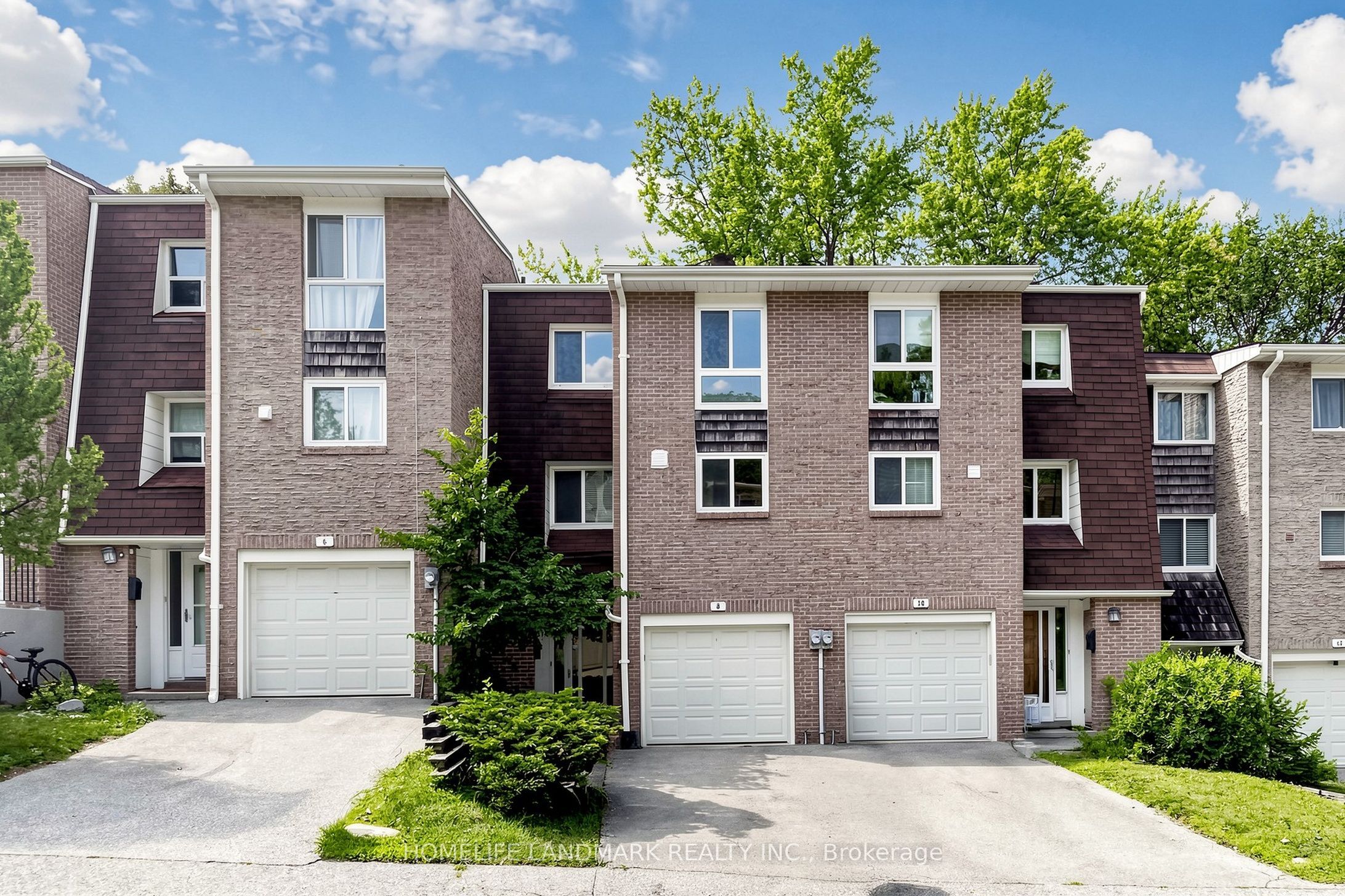 8 Rusty Crest Way, Toronto, On M2j 2y4