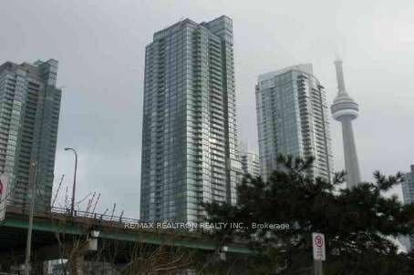 15 Fort York Boulevard 4503, Toronto, On M5v 3y4