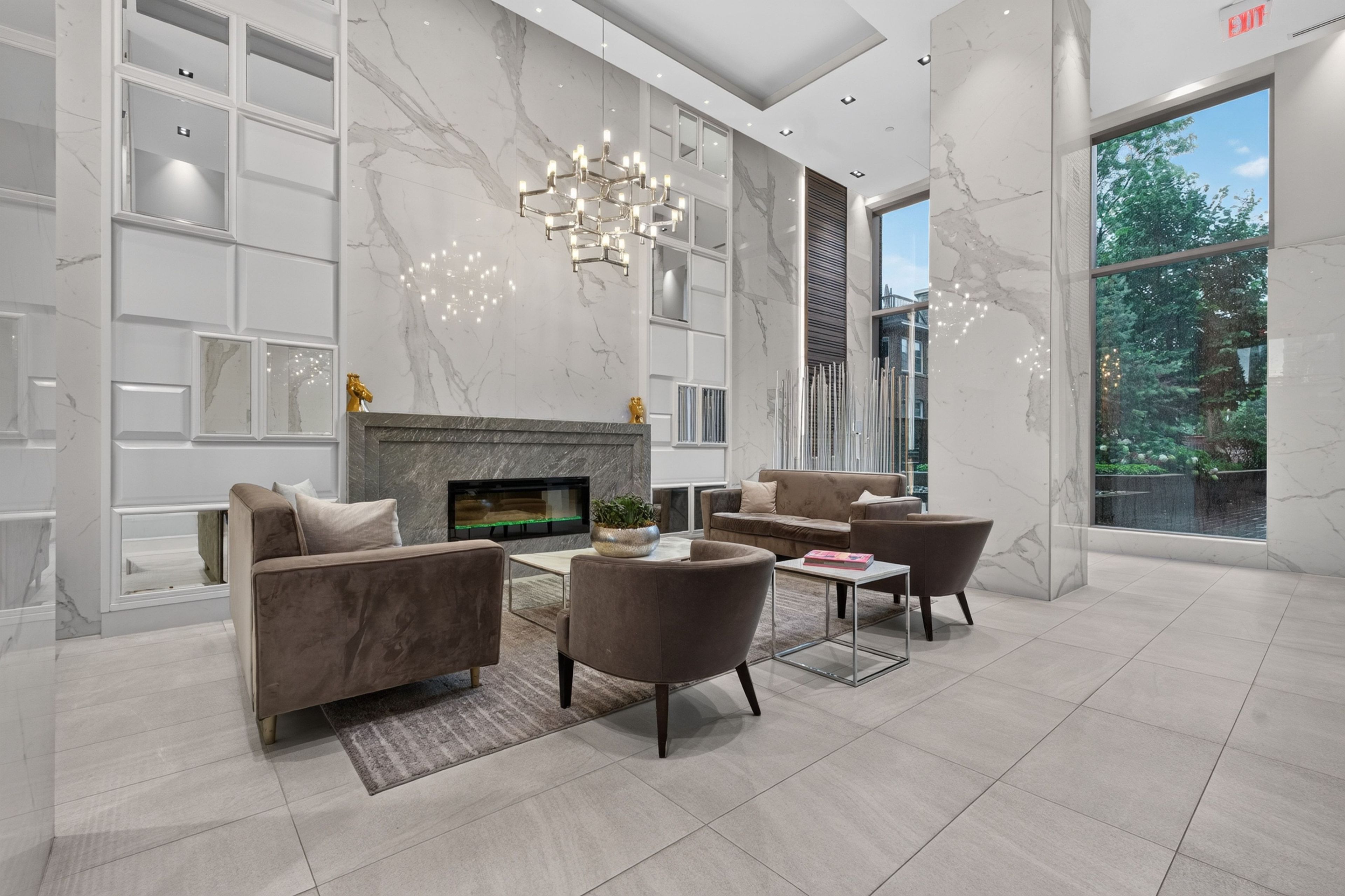 501 St Clair Avenue W 1911, Toronto, On M5p 0a2