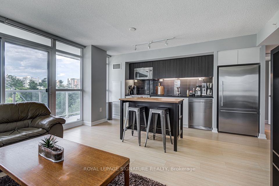 75 Queens Wharf Road 318, Toronto, On M5v 0j8