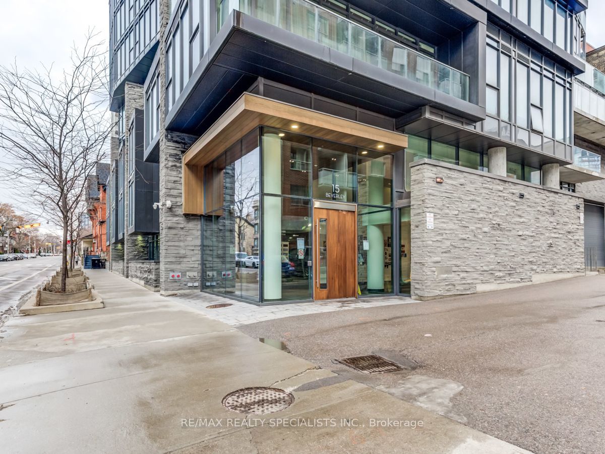 15 Beverley Street 304, Toronto, On M5t 1x8