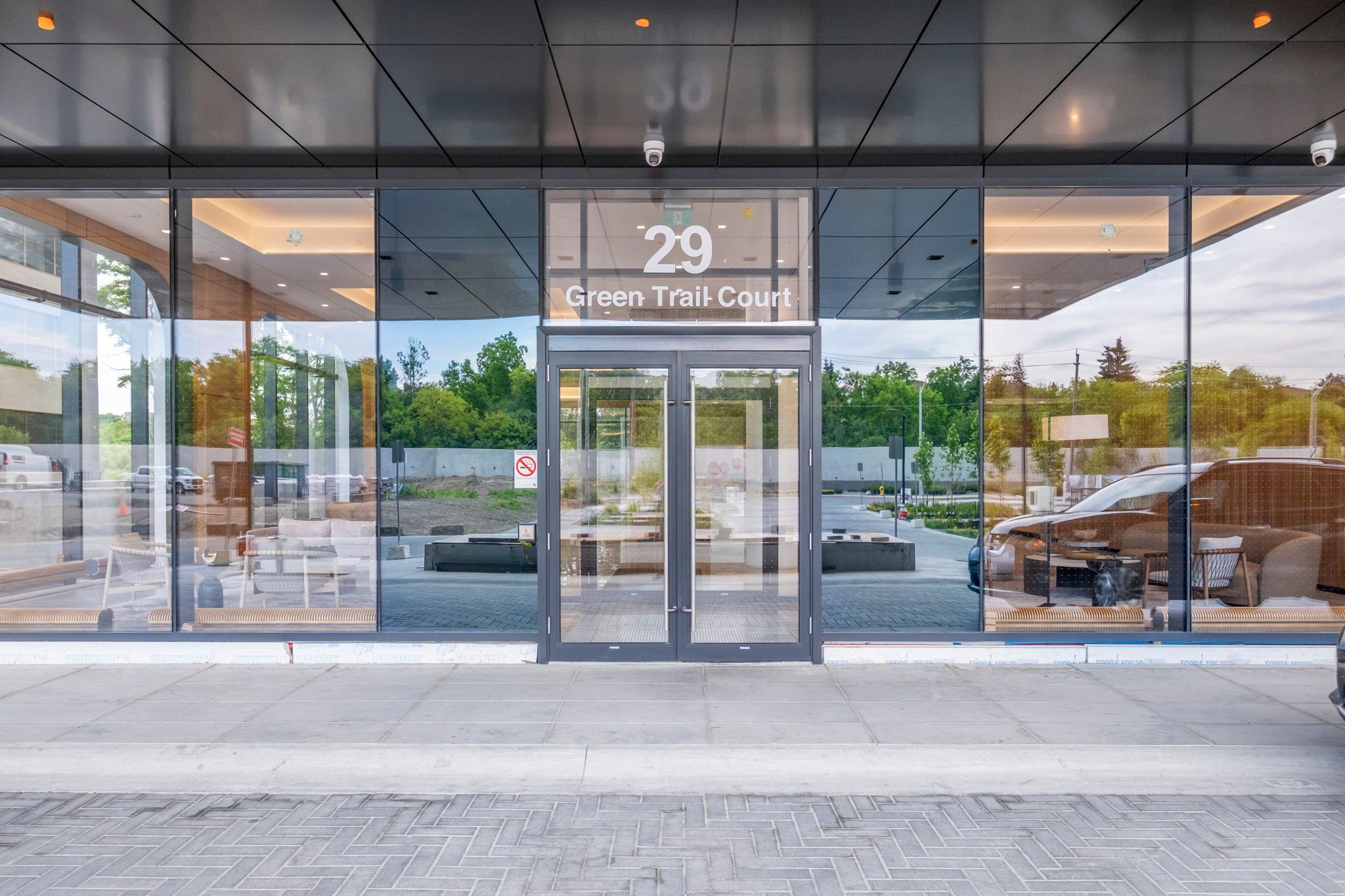 29 Green Trail Court 907, Toronto, On M2k 0j9