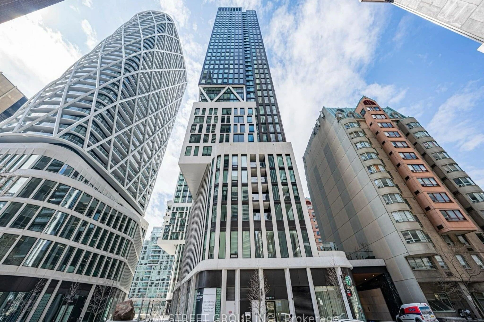 238 Simcoe Street 2603, Toronto, On M5t 1t4