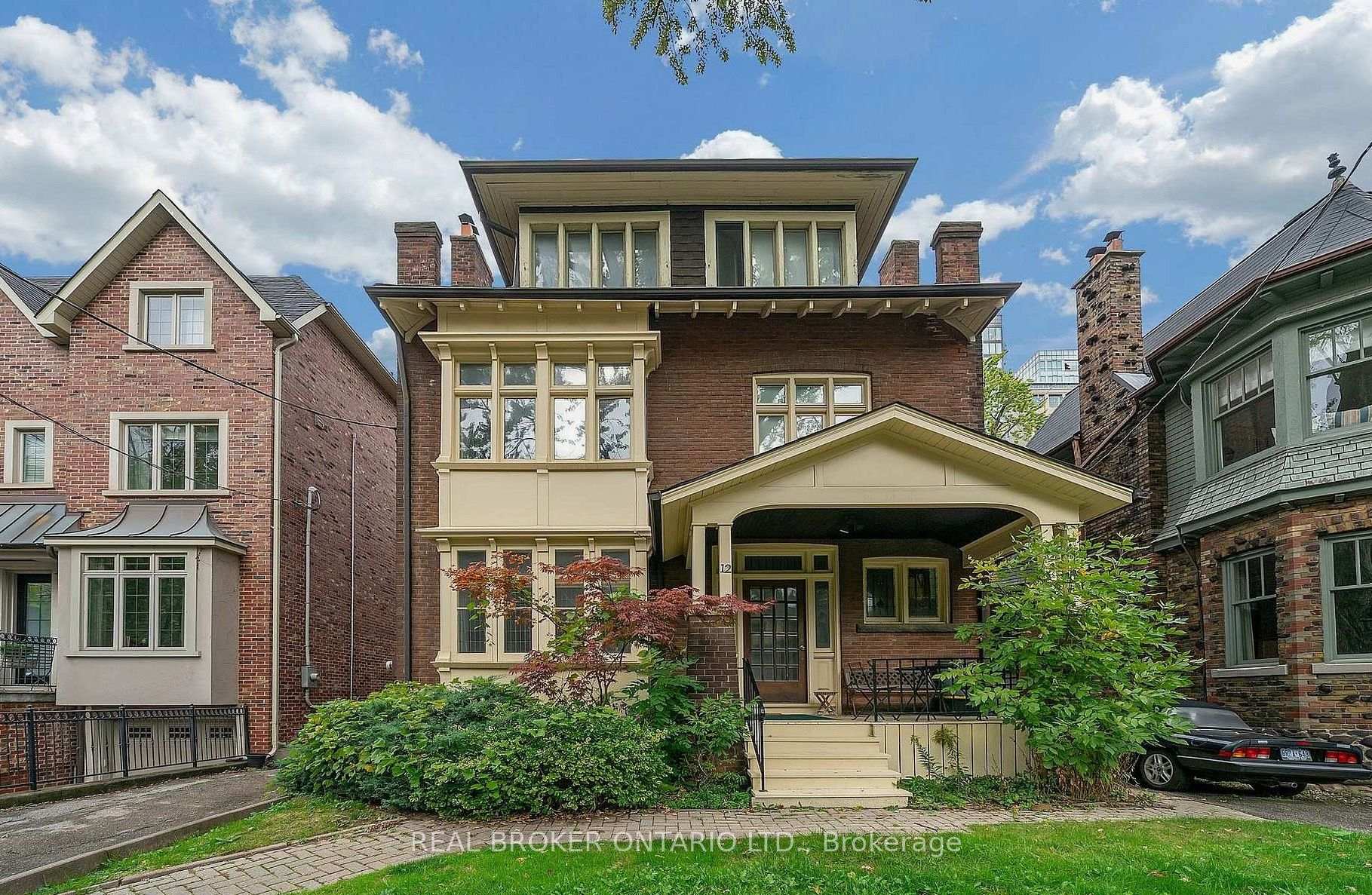 12 Foxbar Road 3, Toronto, On M4v 2g6