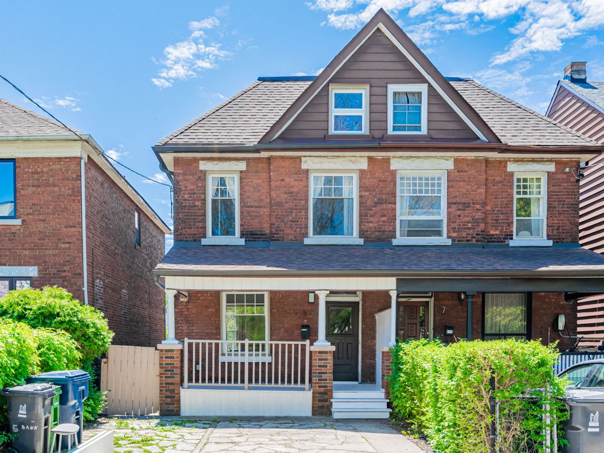 5 Bank Street, Toronto, On M6k 1r4