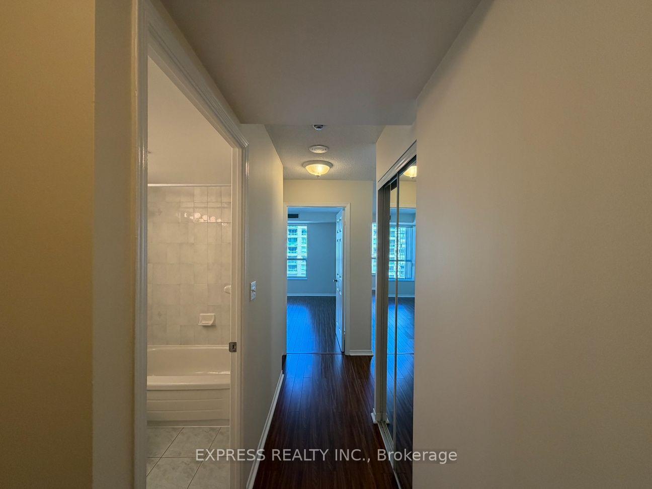 8 Hillcrest Avenue 1602, Toronto, On M2n 6y6