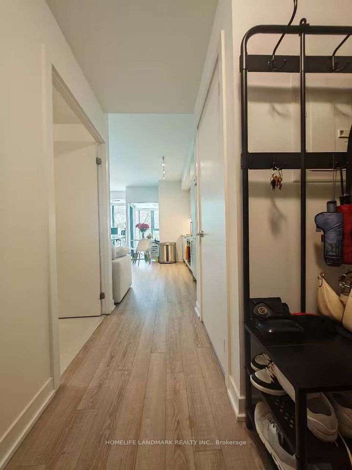 250 Lawrence Avenue W 310, Toronto, On M5m 1b2