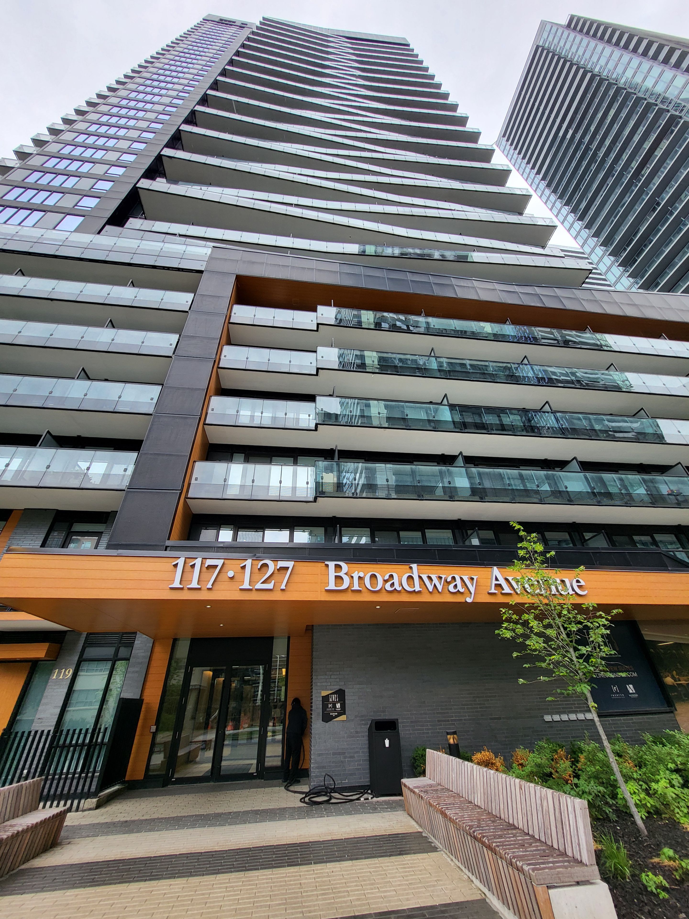 117 Broadway Avenue Th125, Toronto, On M4p 1v3