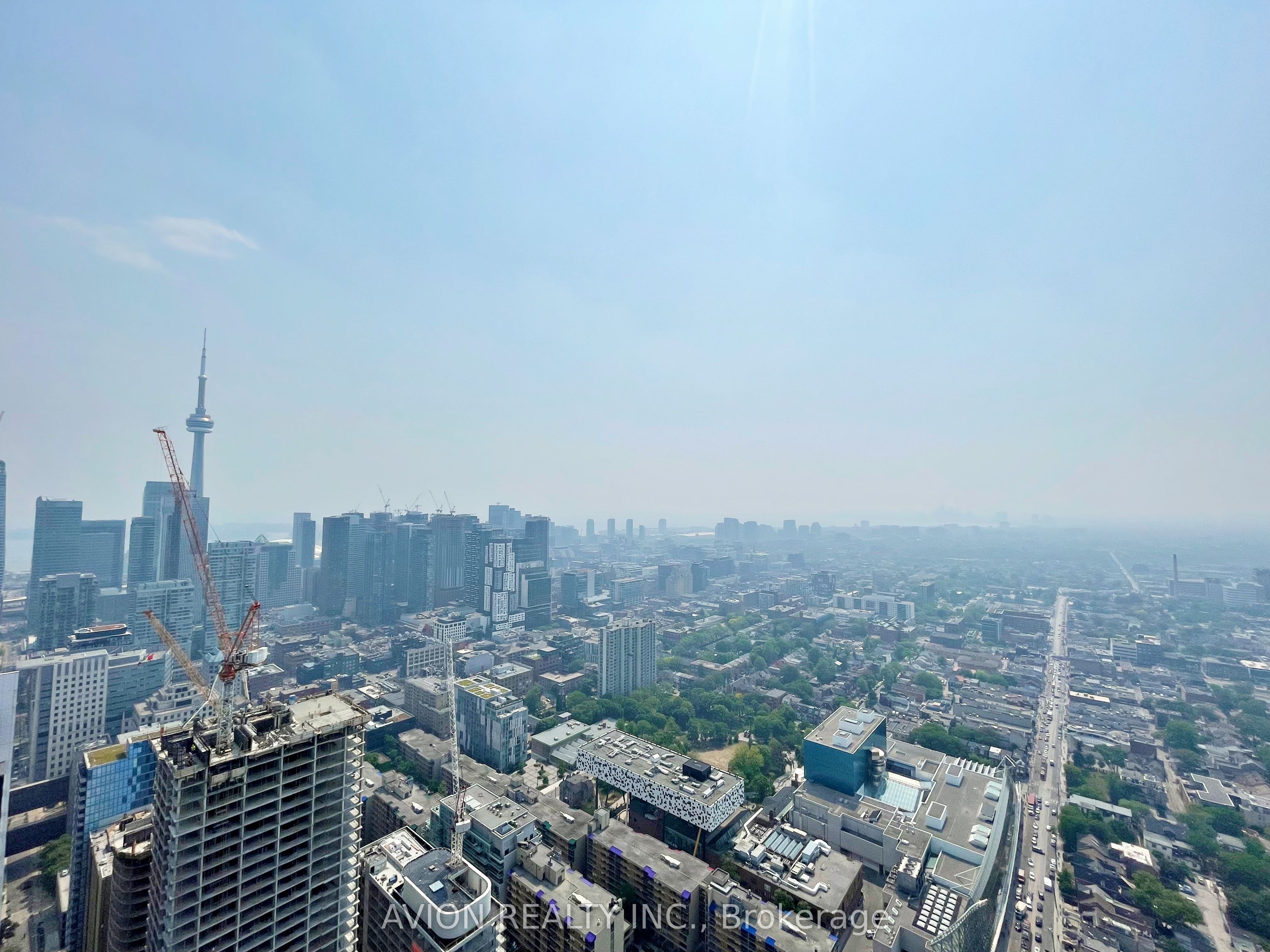 488 University Avenue 4711, Toronto, On M5g 0c1