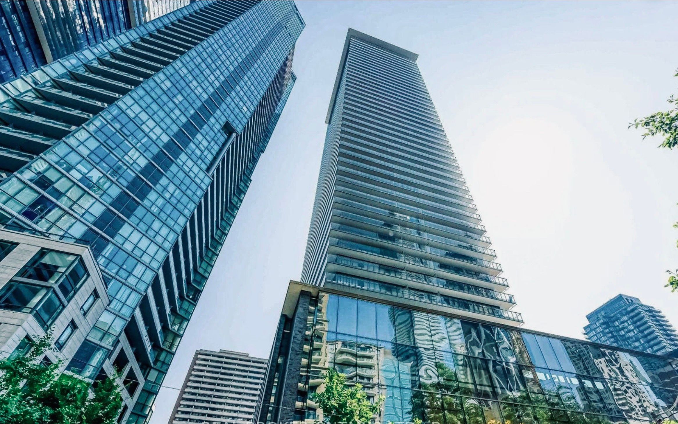 33 Charles Street E 710, Toronto, On M4y 0a2