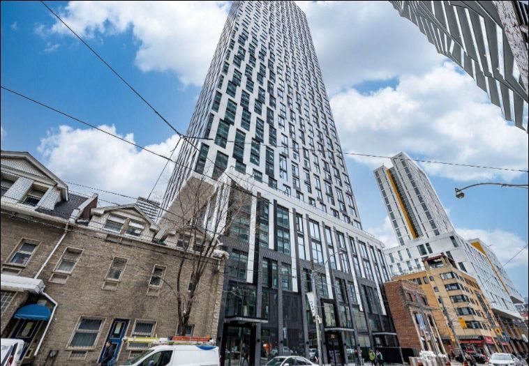 252 Church Street 5711, Toronto, On M5b 0e6