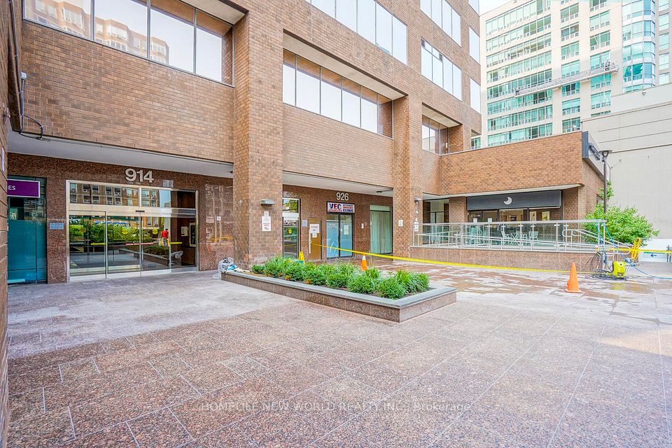 920 Yonge Street 700, Toronto, On M4w 3c7