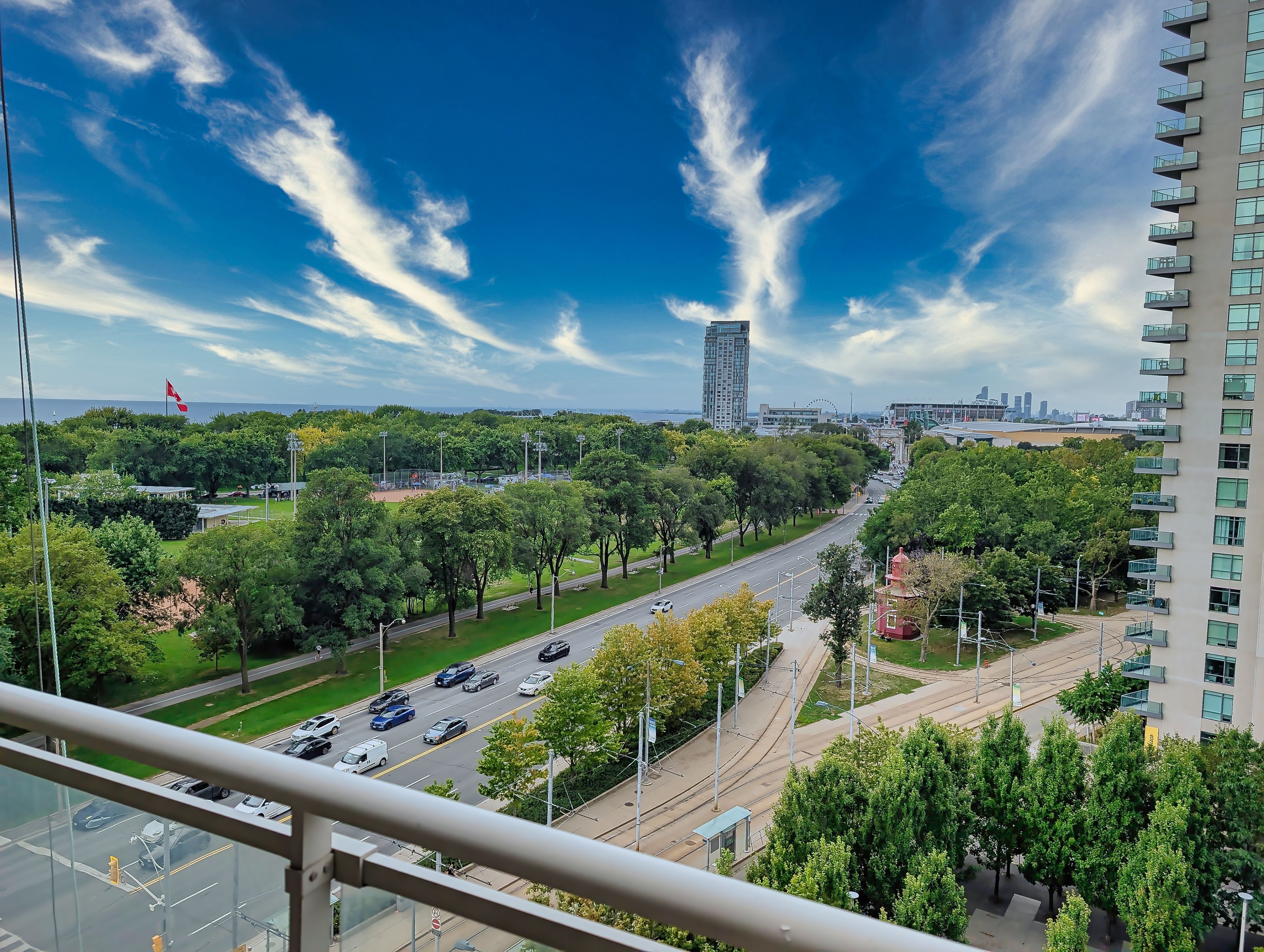 628 Fleet Street 1015, Toronto, On M5v 1a8