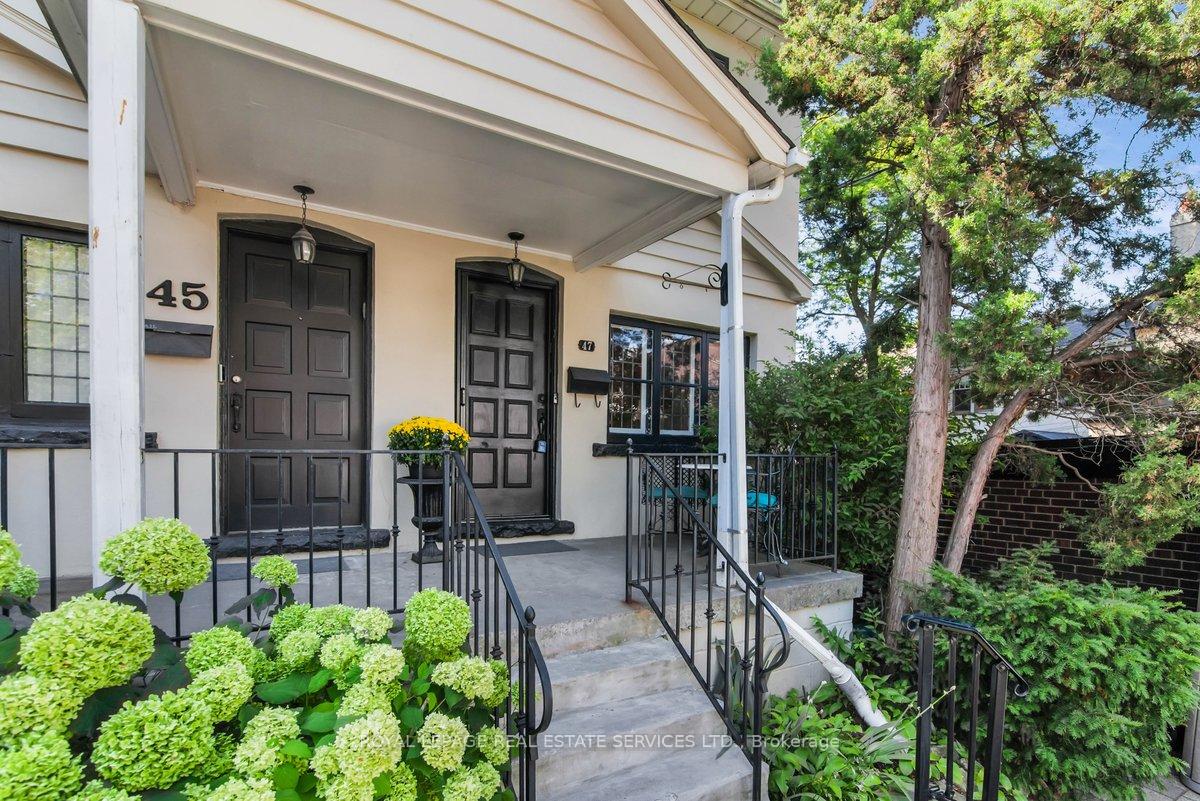 47 Coulson Avenue, Toronto, On M4v 1y3