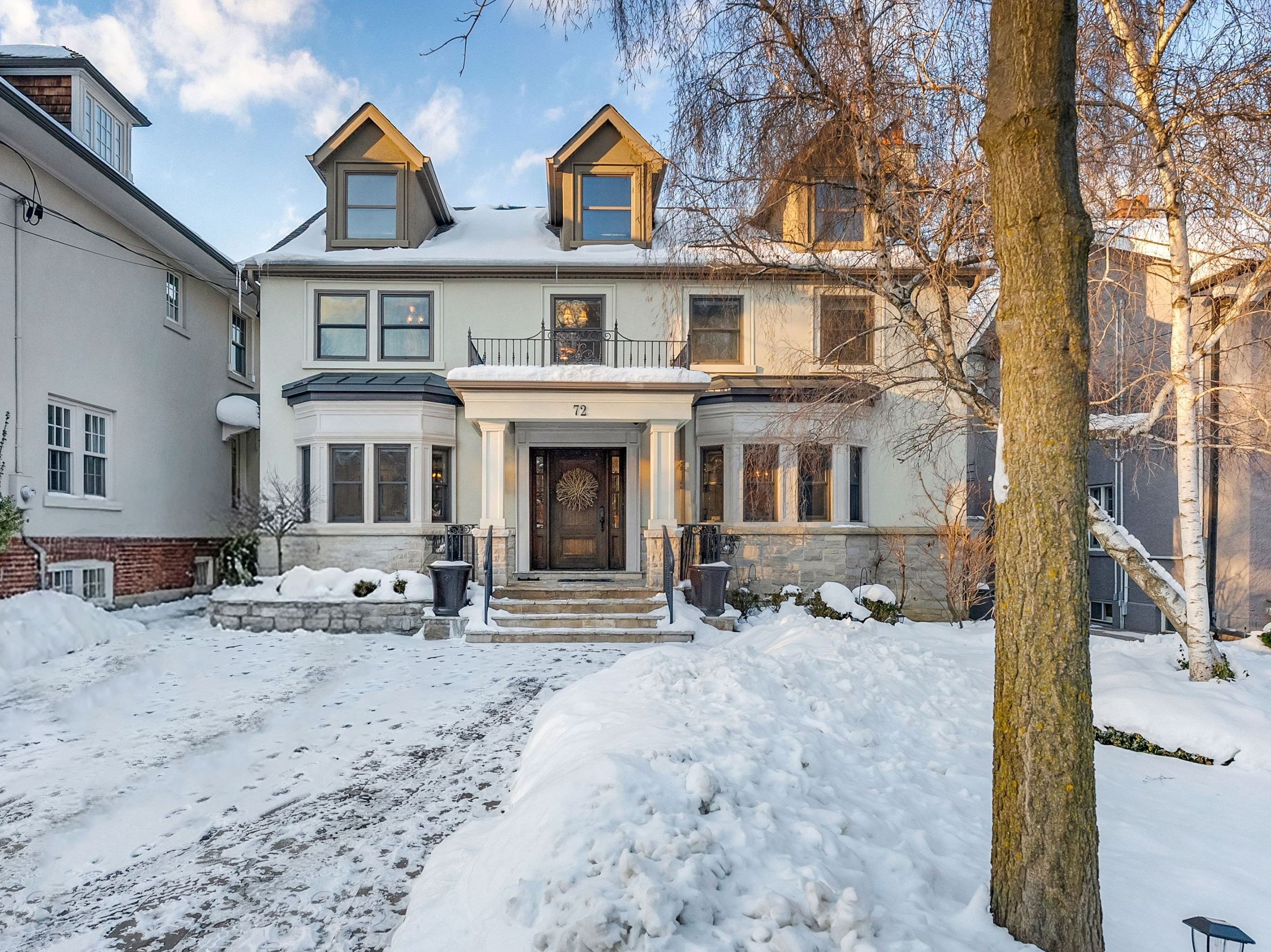 72 Teddington Park Avenue, Toronto, On M4n 2c6