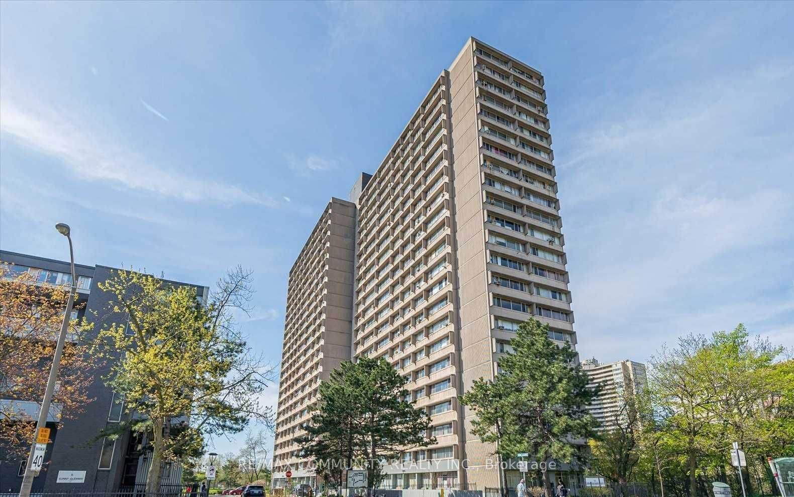 10 Sunny Glenway 1906, Toronto, On M3c 2z3