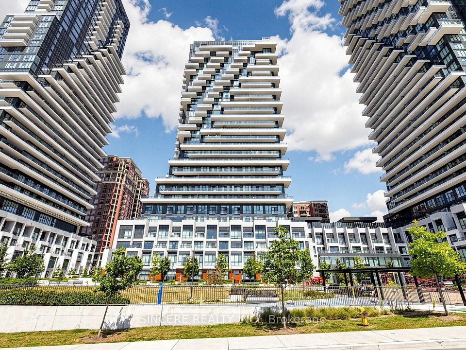 20 Inn On The Park Drive 2737, Toronto, On M3c 0p8