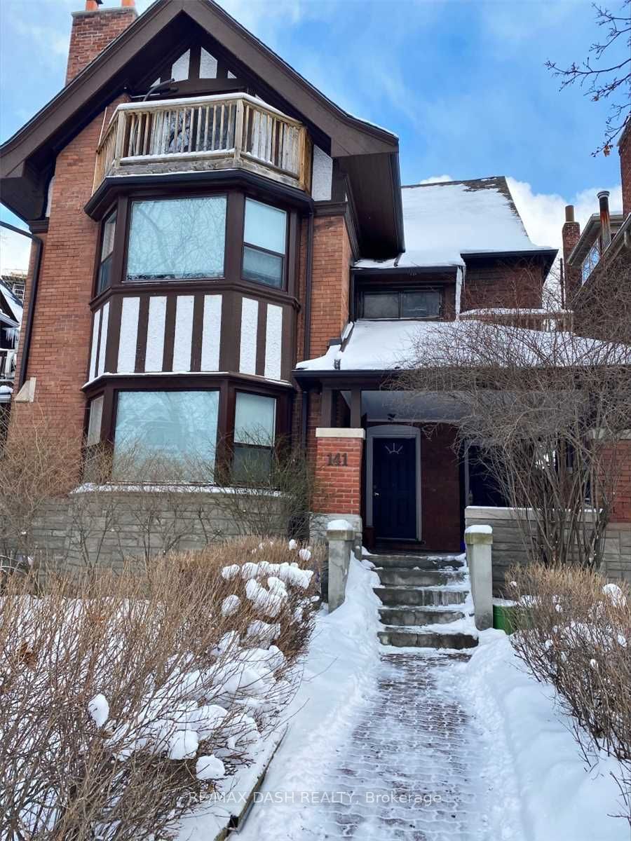 141 Admiral Road 102, Toronto, On M5r 2l7