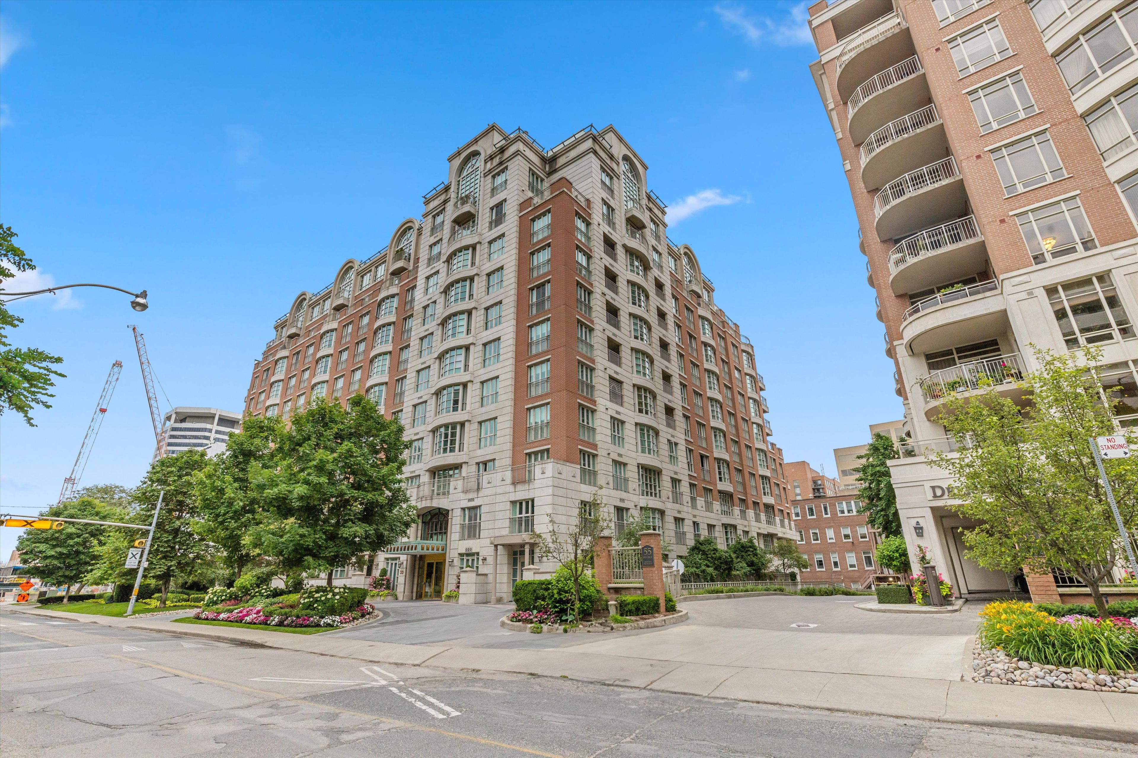 33 Delisle Avenue 108, Toronto, On M4v 3c7