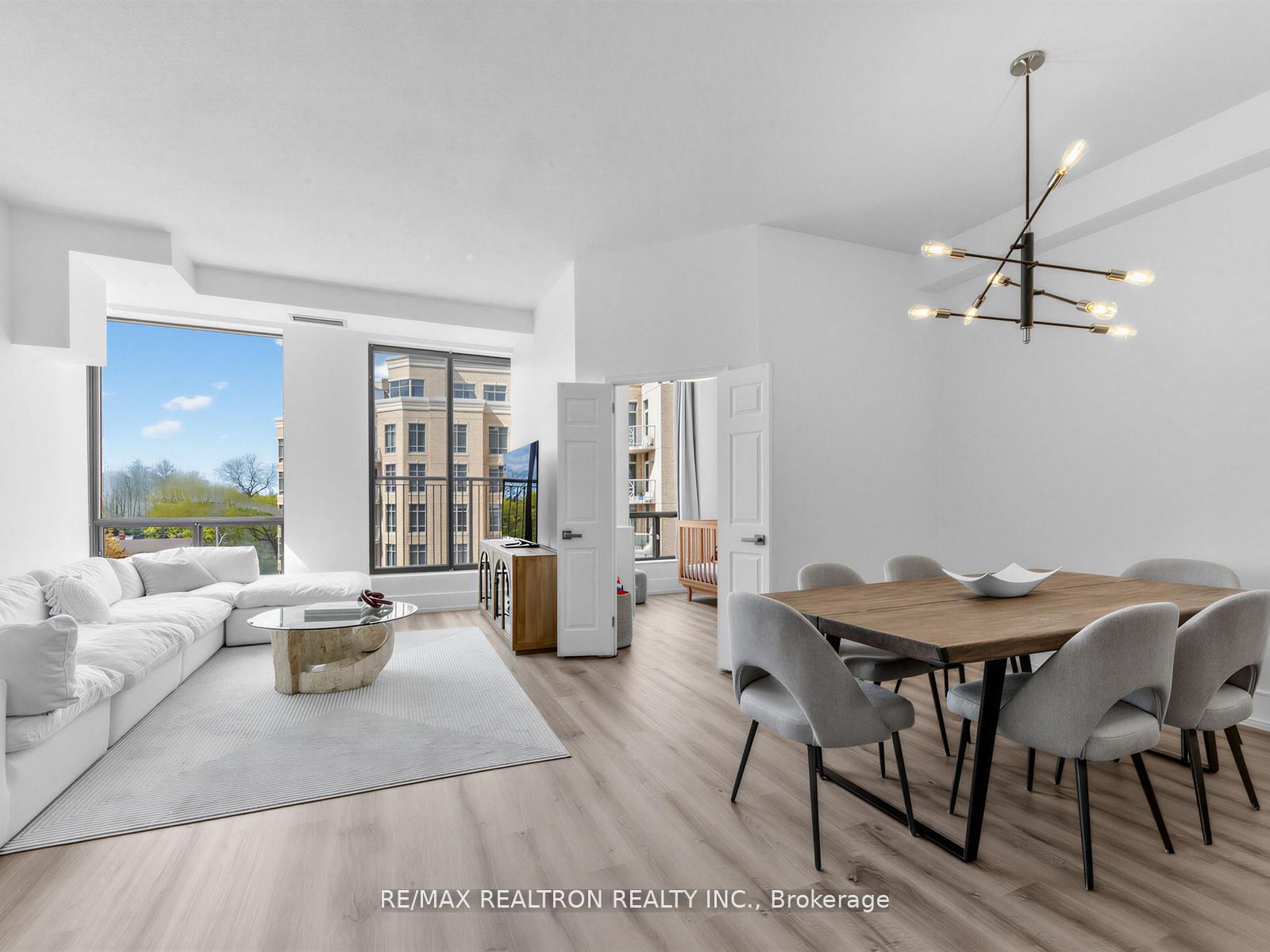 500 Glencairn Avenue 503, Toronto, On M6b 1z1