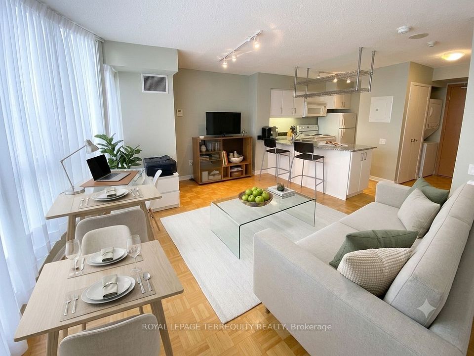 33 Sheppard Avenue E 1009, Toronto, On M2n 7k1