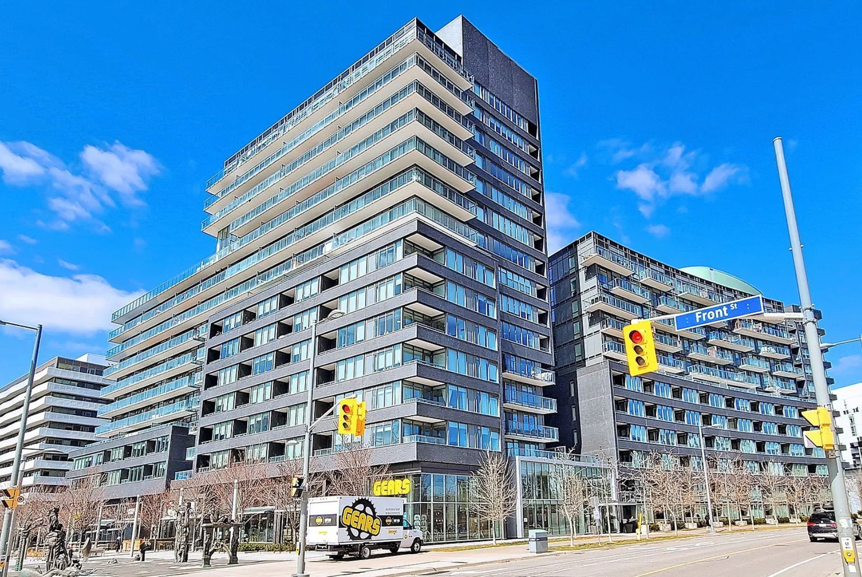 120 Bayview Avenue N525, Toronto, On M5a 0g4