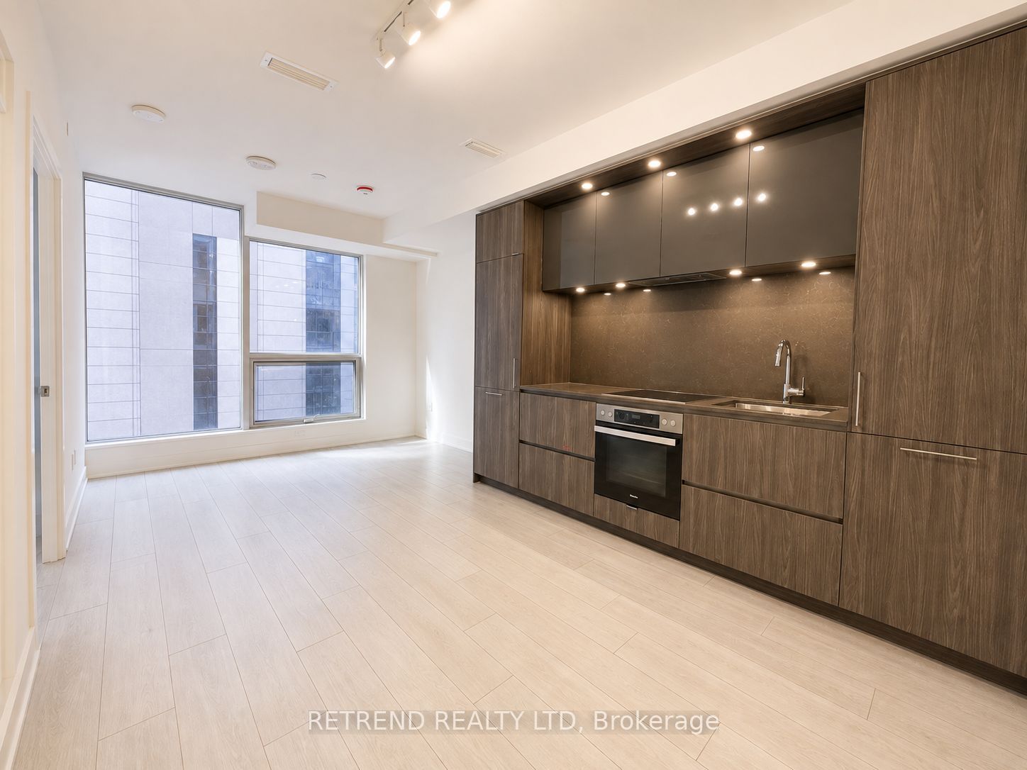 15 Mercer Street 721, Toronto, On M5v 0t8