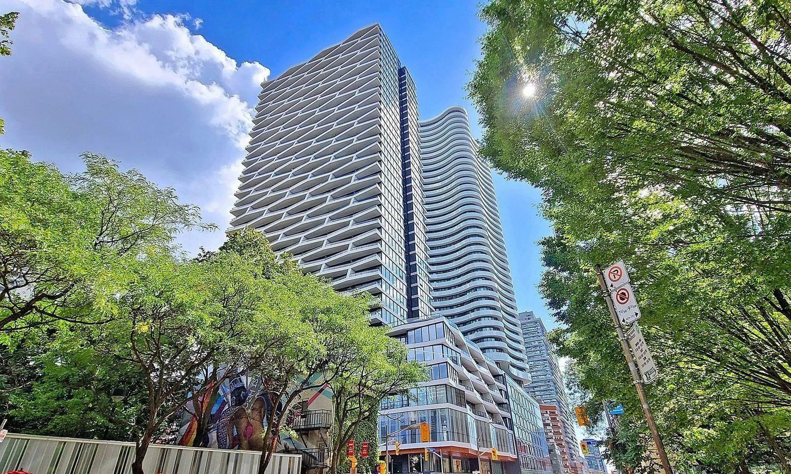 85 Wood Street 1516, Toronto, On M4y 0e8